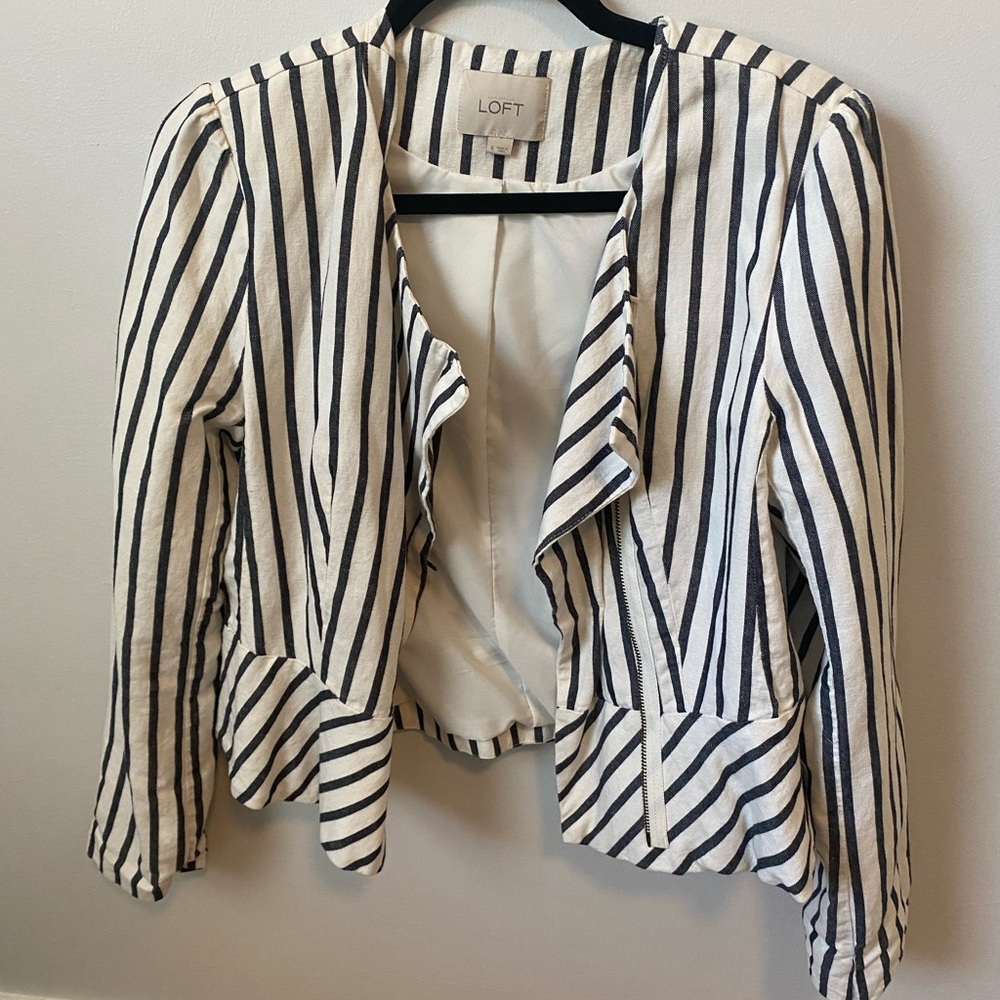Ann Taylor Loft Size 6 Peplum Blazer